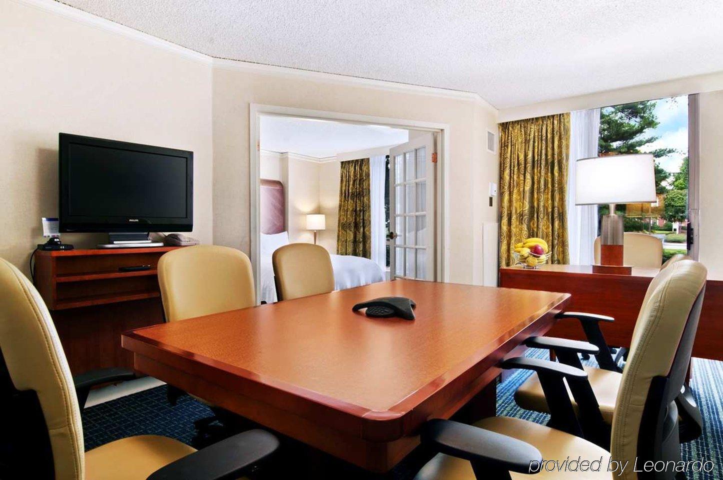 Hilton Atlanta Perimeter Suites Sandy Springs Quarto foto